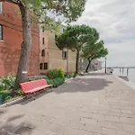 Apartment Lagoon View - 12 Min To The Train Station *